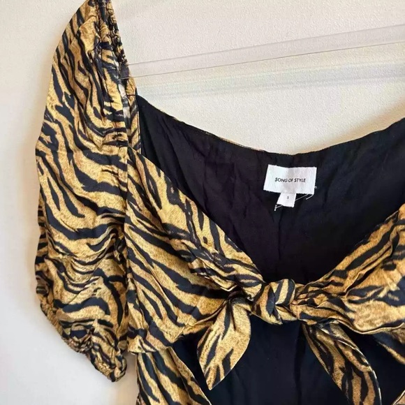 Song of Style Revolve Everly Tiger Multi Button/Tie Front Cutout Dress NWOT S - Picture 11 of 15